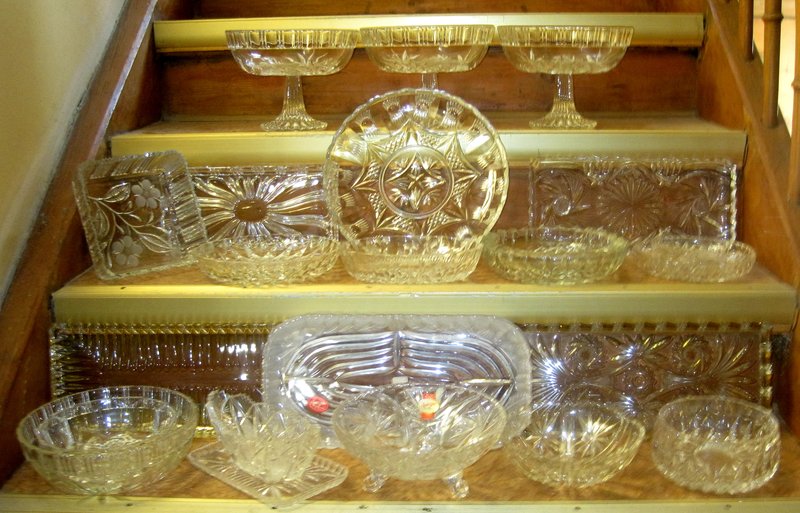 Omas Sammlung an Vintage Glas und Bleikristall