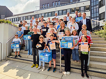 Gruppenbild bei der Preisverleihung des Handy-Wettbewerbs 2026