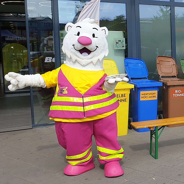 2024 Deutschland trennt - Edeka Bergler - Trennbär und Wurfspiel