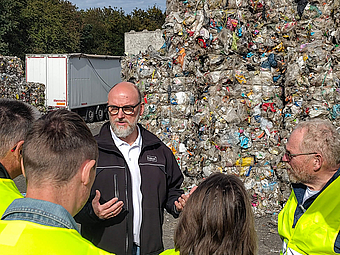 Ballenlager mit Verpackungsabfällen bei der Firma PURUS PLASTICS in Arzberg